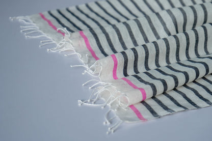 MENEN Scarf