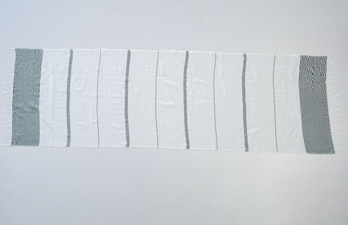 MENEN Scarf
